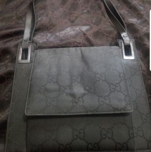 AUTHENTIC VINTAGE GG GUCCI BLACK SHOULDER BAG